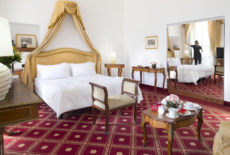 Bedroom 2, Grande Albergo Internazionale, Brindisi