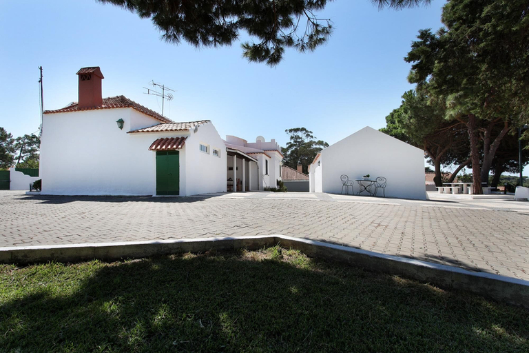 Exterior & Views 2, Farm on the Beach sea View 2 Steps From Lisbon, Almada