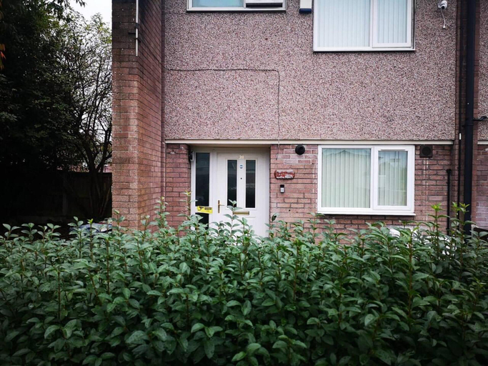 Exterior & Views, Nice Residential Within Easy Reach To Town, Manchester