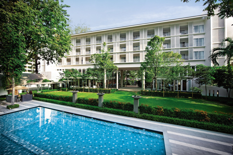 Exterior 8