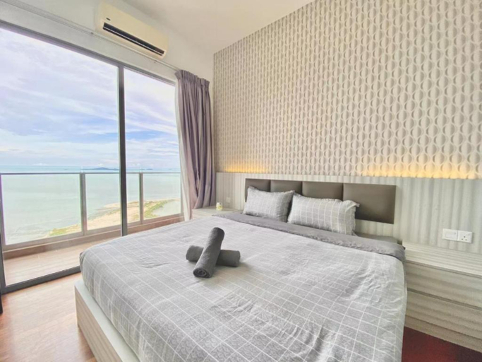Bedroom 4, Silverscape Residence by HeyStay Management, Malacca City