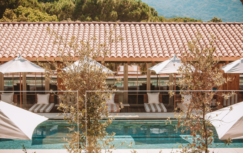 Exterior & Views 2, Lily of the Valley, Var