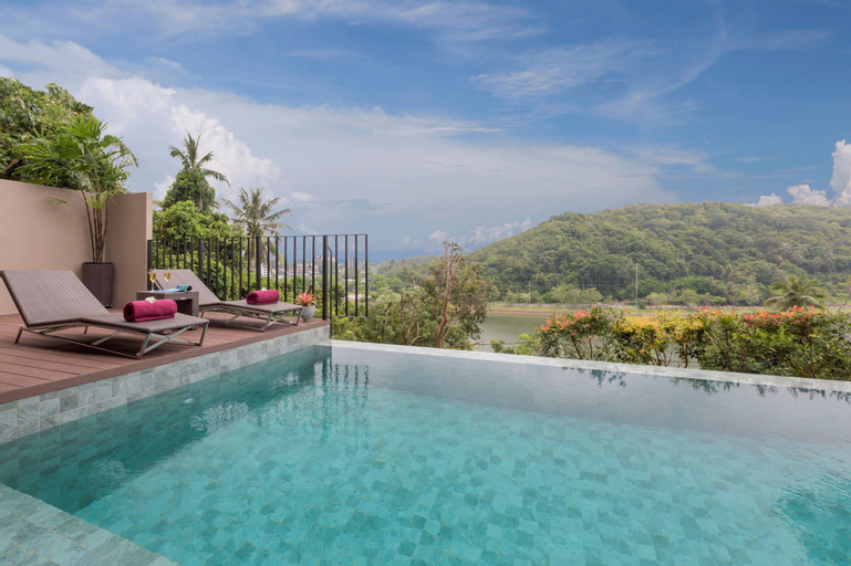 Swimming Pool 10