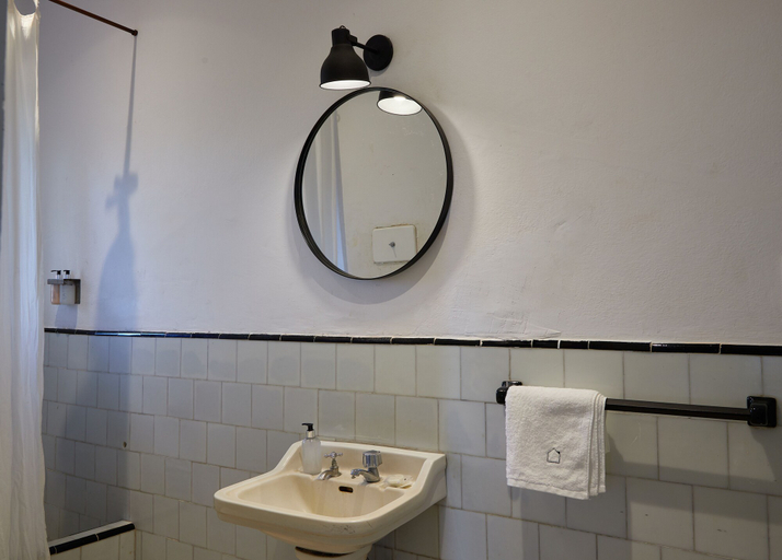 Bathroom, Hestia at San Antonio de Areco, San Andrés de Giles