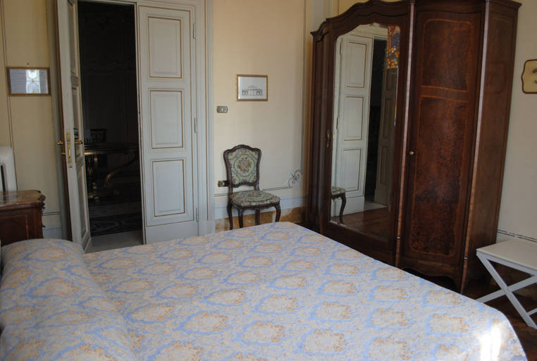 Bedroom 4, Villa Tina, Lucca