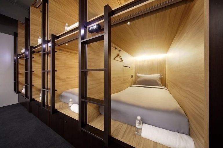 Bedroom 16