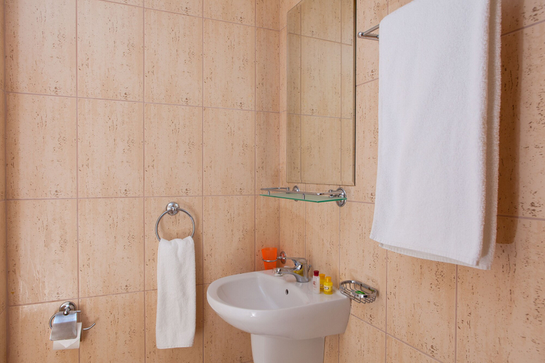 Bathroom, Hotel Opera Plaza, Varna