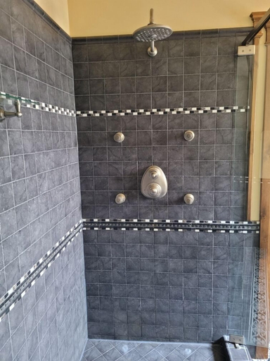 Bathroom 3, 1851 Bayfield Landing, Huron