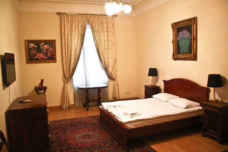 Bedroom 2, British Club Lviv, L'vivs'ka