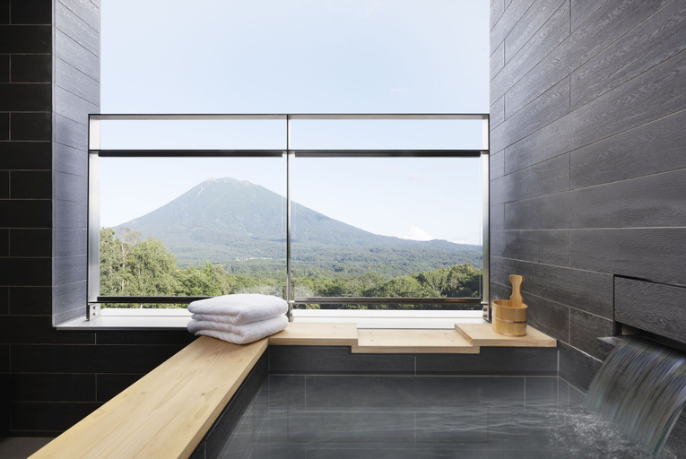 Bathroom 25
