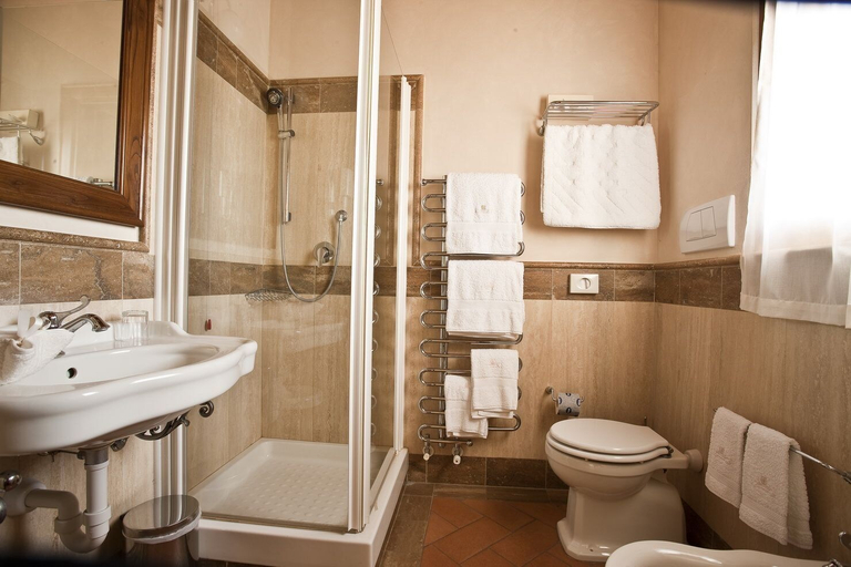 Bathroom 4, Locanda Poggioleone, Perugia
