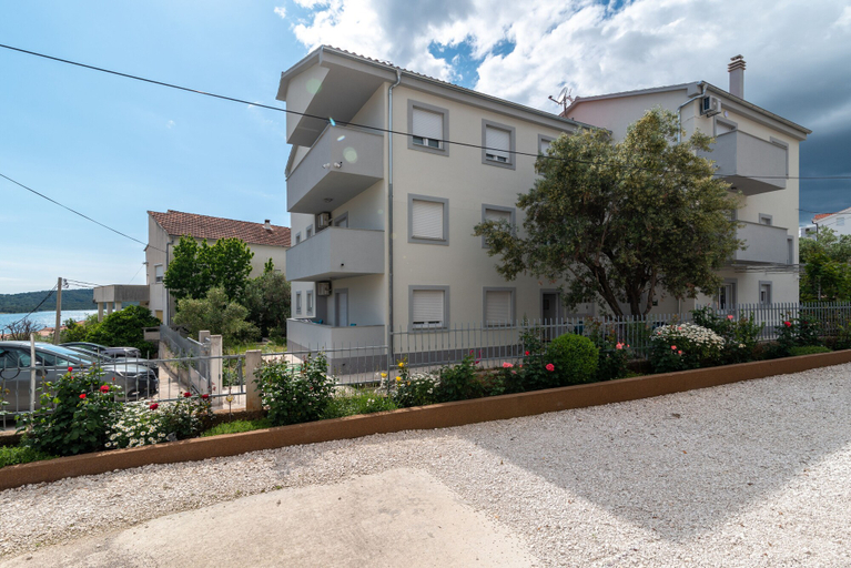 Exterior & Views 2, Villa Eight by A, Okrug