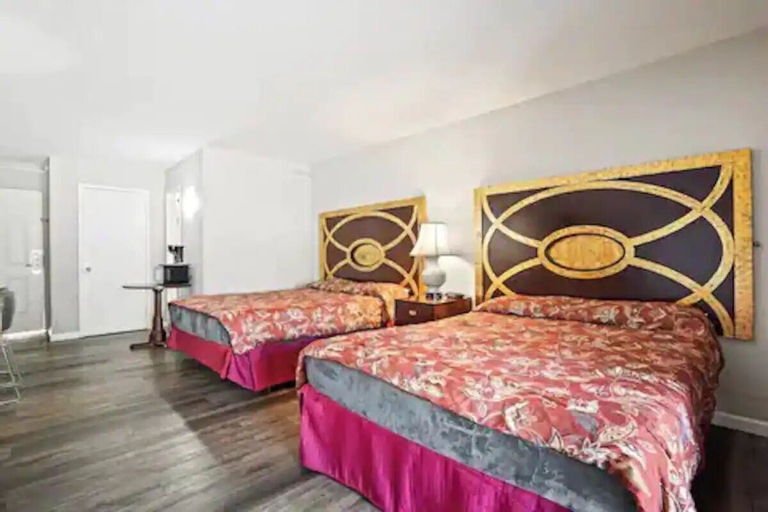 Bedroom 12