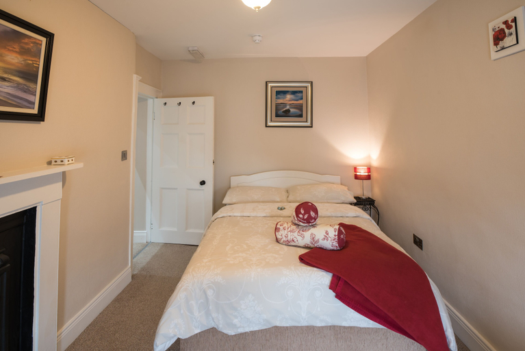 Bedroom 3, Charming 2-bed Apartment in Donegal Town Centre