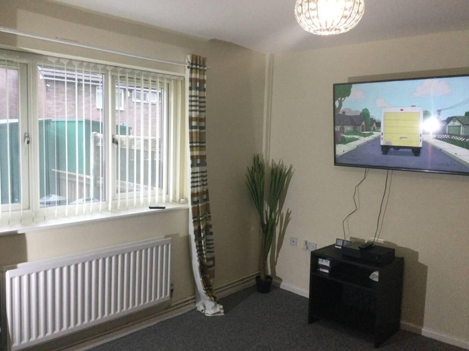 Others 5, House - Close to City Centre Sleeps 6 & Parking, Manchester
