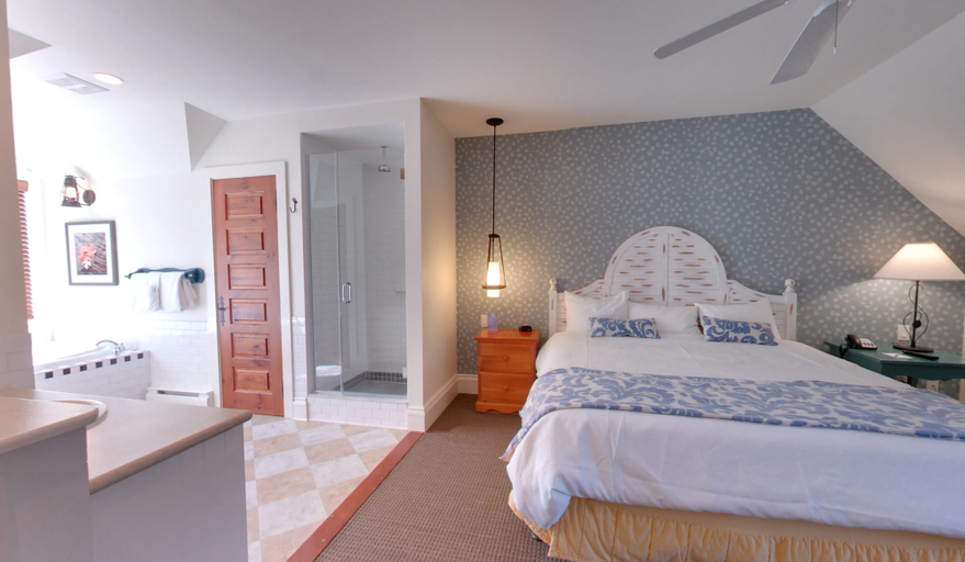 Bedroom 3, Hilton Grand Vacations Club Tremblant Canada, Les Laurentides