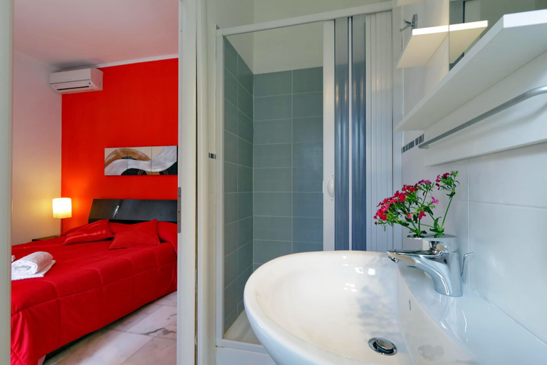 Bathroom 5, I Pini di Roma - Rooms & Suites, Rome