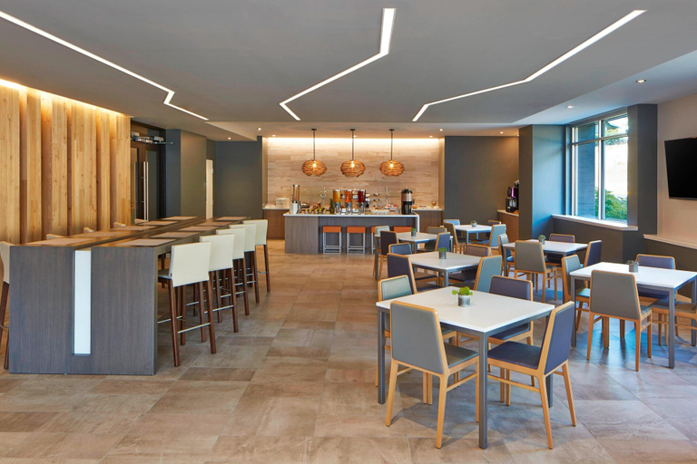 Food & Drinks 5, Element by Marriott Seattle Redmond, King