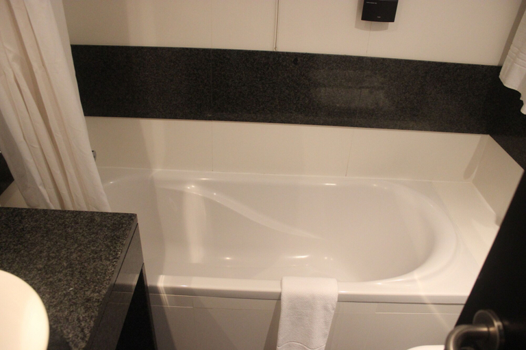 Bathroom 4, Hotel Ordem de Santiago, Alcácer do Sal