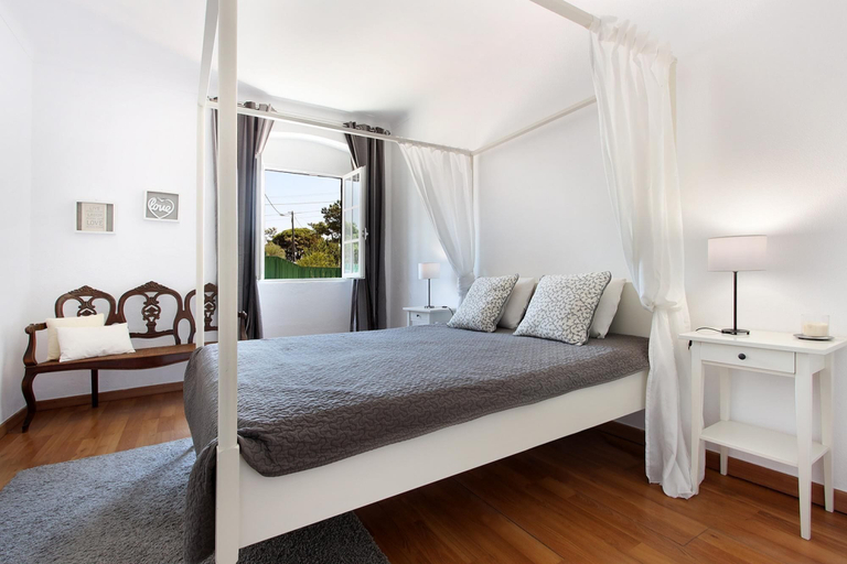 Bedroom 3, Farm on the Beach sea View 2 Steps From Lisbon, Almada