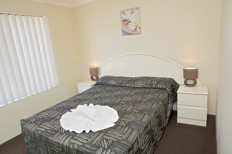 Bedroom 3, Chevron Palms Holiday Apartments by Gold Coast Premium, Gold Coast