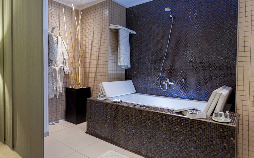 Bathroom 3, Business Hotel Tunis