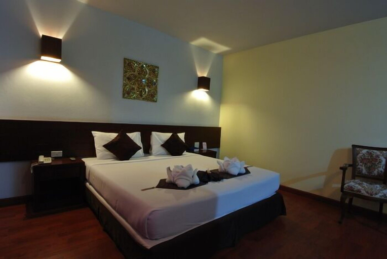 Bedroom 12