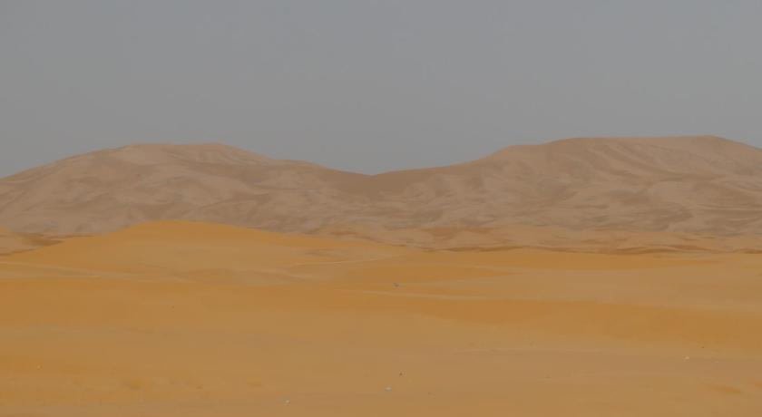 Merzouga Camp & Sandboarding, Errachidia