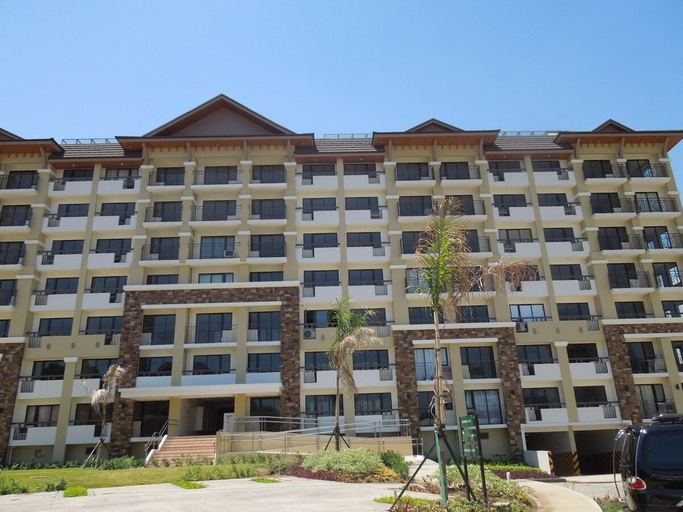 Others 5, Spacious Unit One Oasis Condo CdeO w/ cable, Cagayan de Oro City