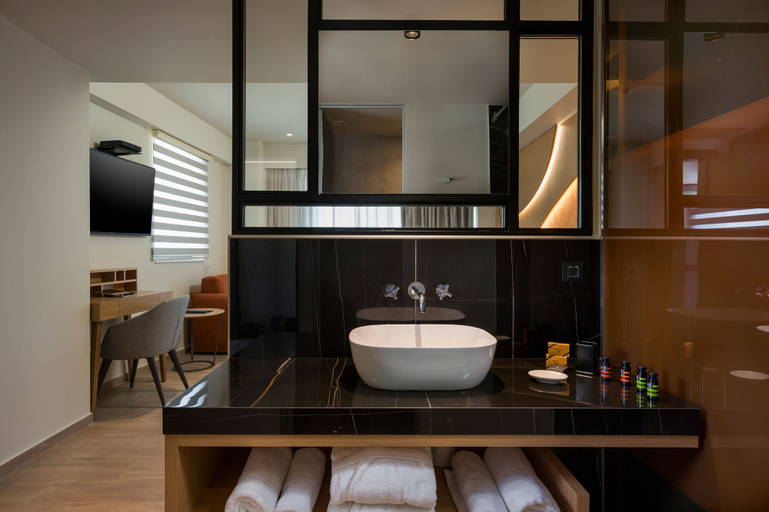 Bathroom 5, Hyperion City Hotel, Crete