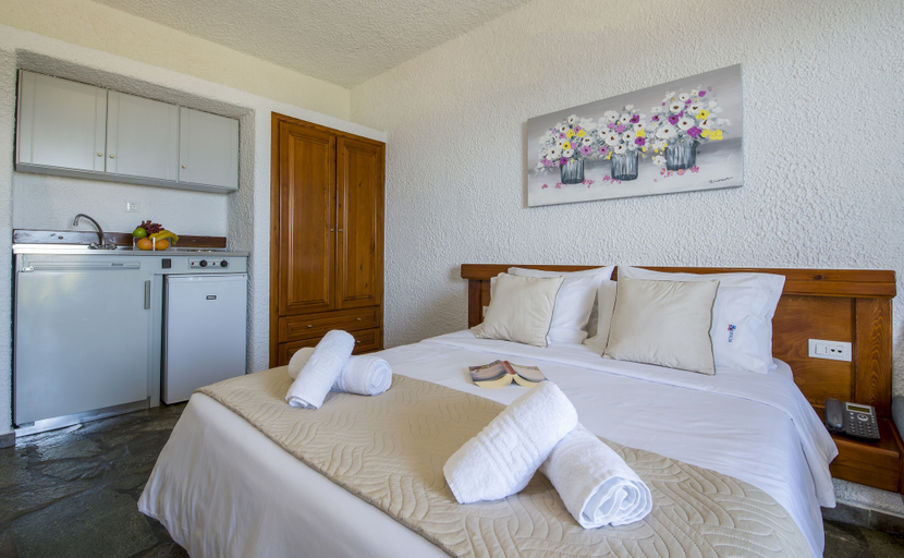 Bedroom 4, Folia Apartments, Crete