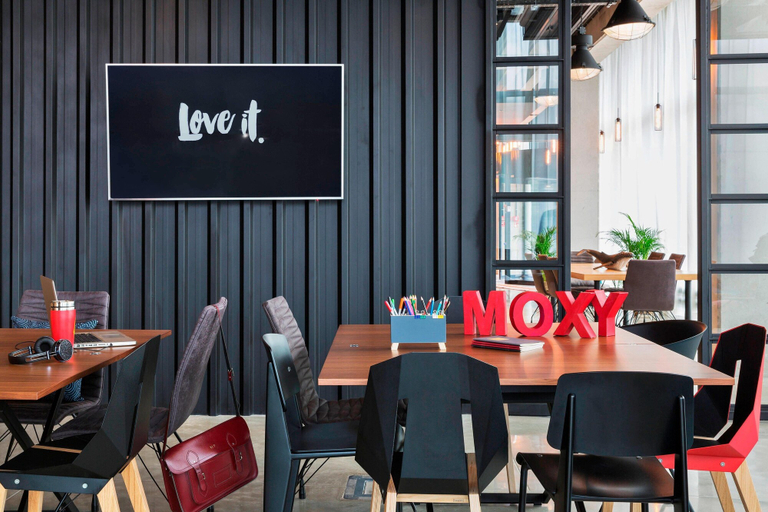 Food & Drinks 5, Moxy Katowice Airport, Lubliniec