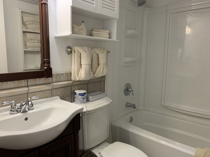 Bathroom 3, Oak Square Rentals, Sevier