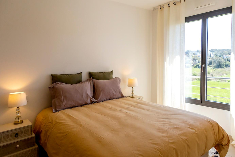 Bedroom 3, Domaine d'Arca - Eluard 10 - 3 pers, Corse-du-Sud