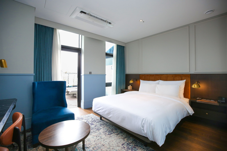 Bedroom 24