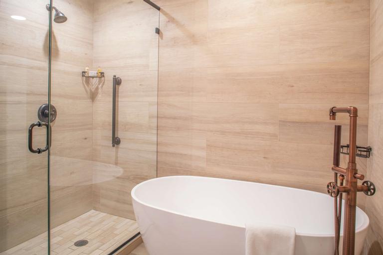 Bathroom 4