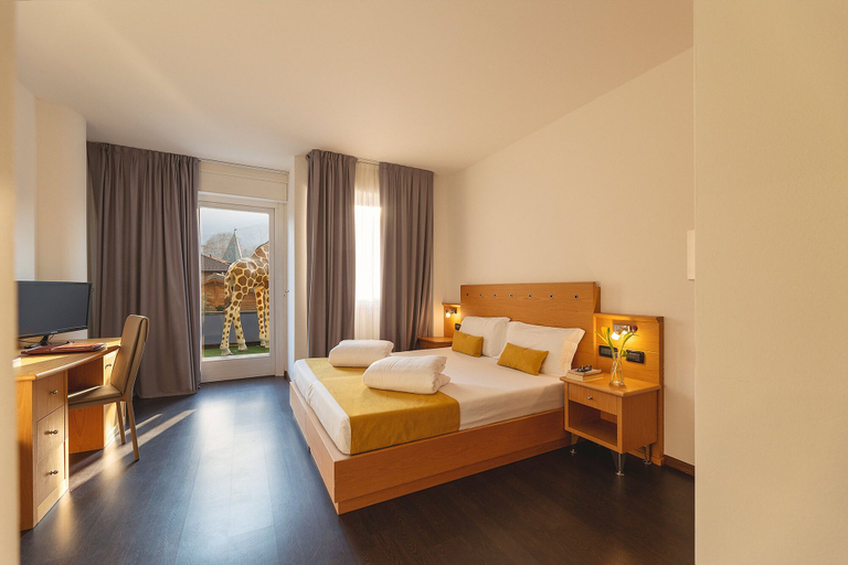 Bedroom 2, Hi Hotel - Wellness & Spa Adults Only, Trento