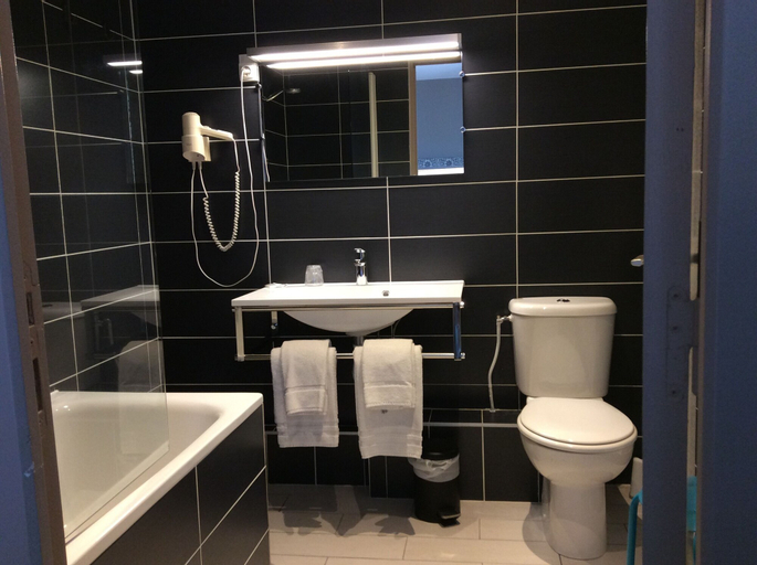 Bathroom 3
