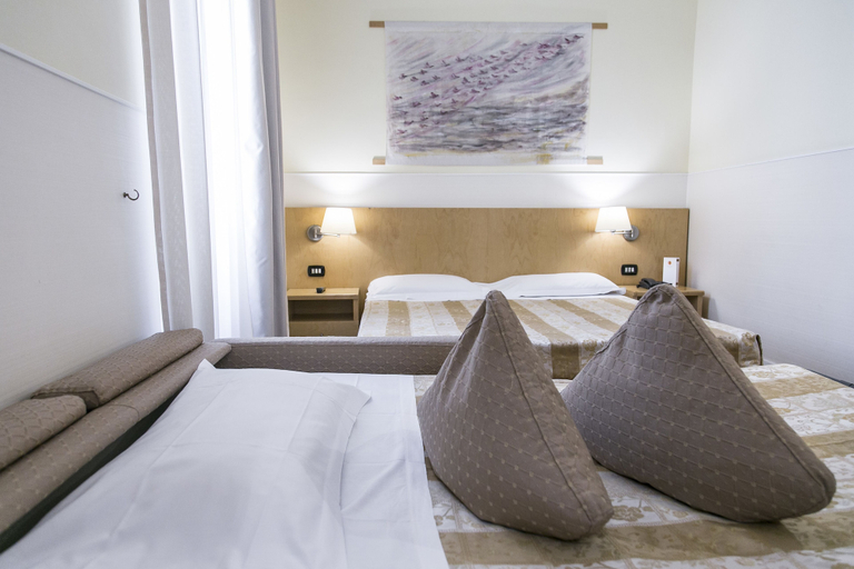 Bedroom 3, Hotel Aphrodite, Rome