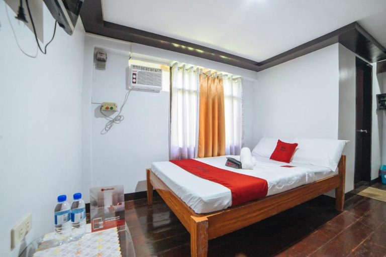 Bedroom 2, RedDoorz near San Juanico Bridge, Tacloban City
