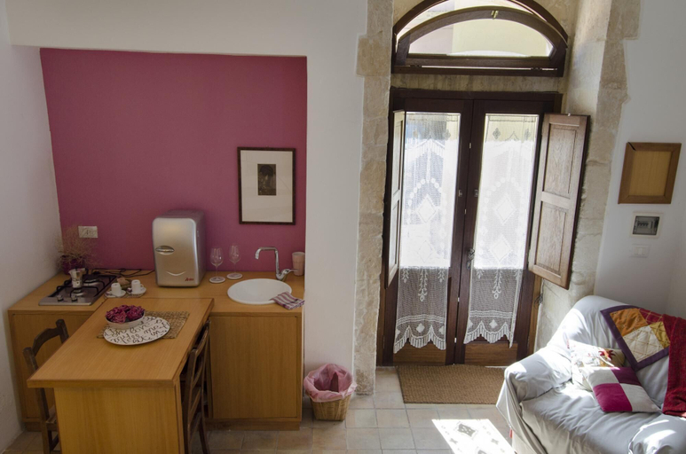 Room 3, Dimora La Rosa Barocca, Syracuse