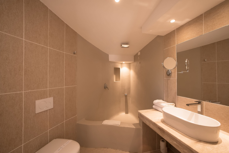 Bathroom 5, Hotel Ollastu, Olbia-Tempio