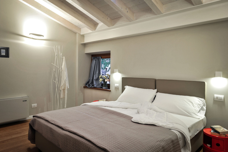 Bedroom, Belvivere Suites, Verona