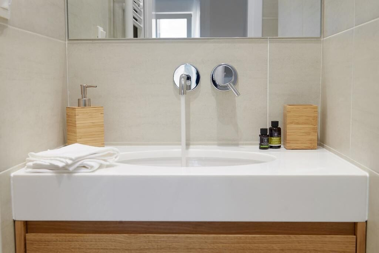 Bathroom 2, Lux Central Apartment At Kolonaki, Attica