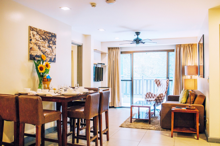 Dining Room 5