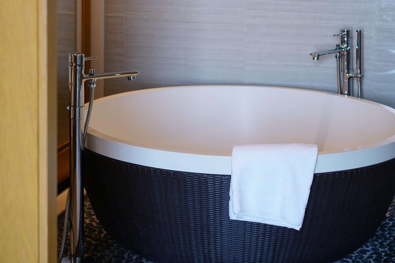 Bathroom 5, Banyan Tree Huangshan , Huangshan