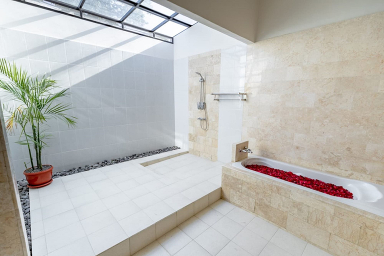 Bathroom 5, Adil Villa and Resort, Gianyar