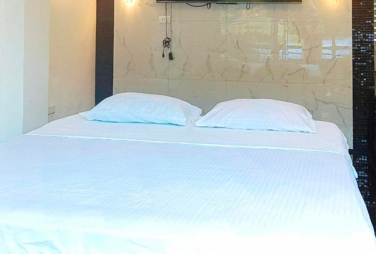 Bedroom 5, KrizLion Hotel, Hinatuan