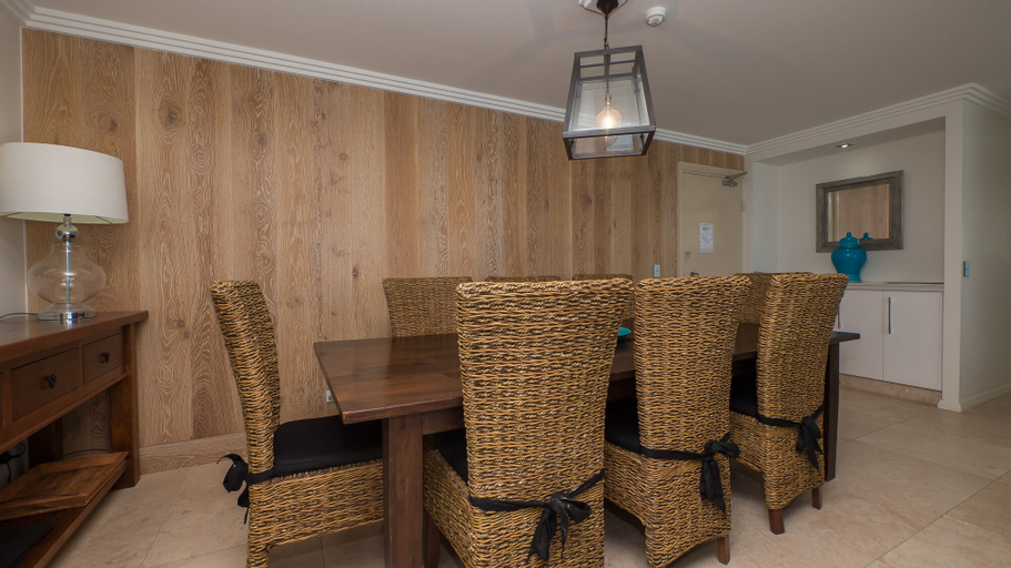 Dining Room 29