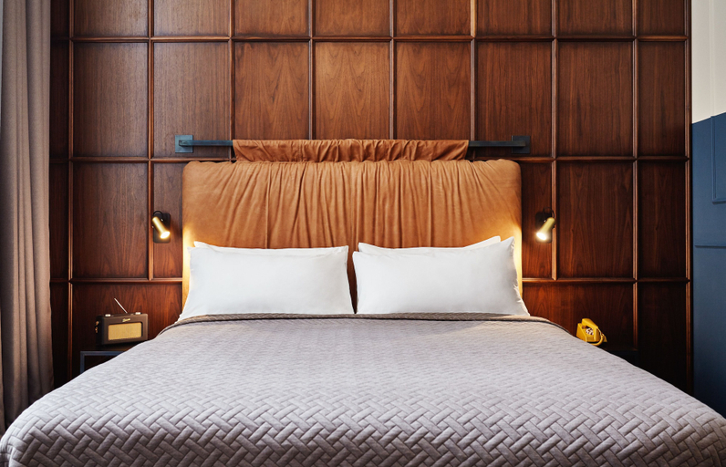 Bedroom 4, The Hoxton, Amsterdam, Amsterdam